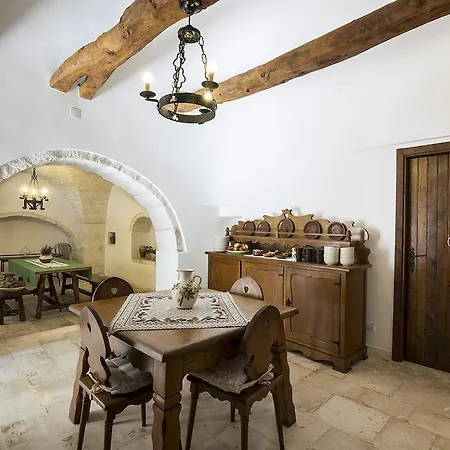 Masseria Mazzalorsa Bed & Breakfast *